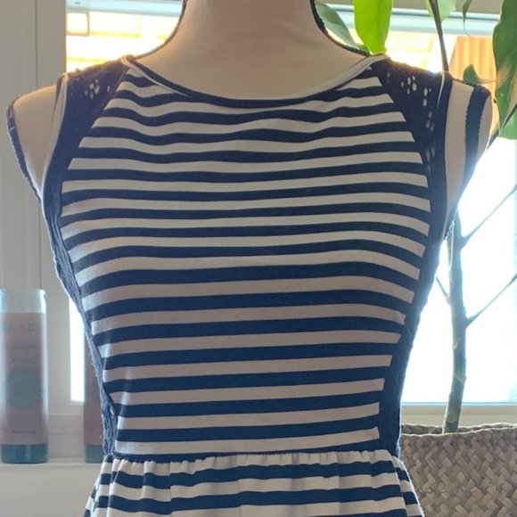 A line dress - Picture 2 of 5